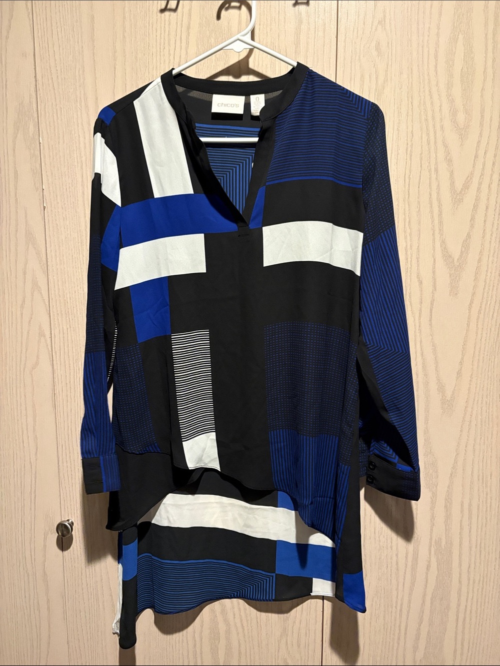 Chico's Black Blue White Geometric Tunic NWT
